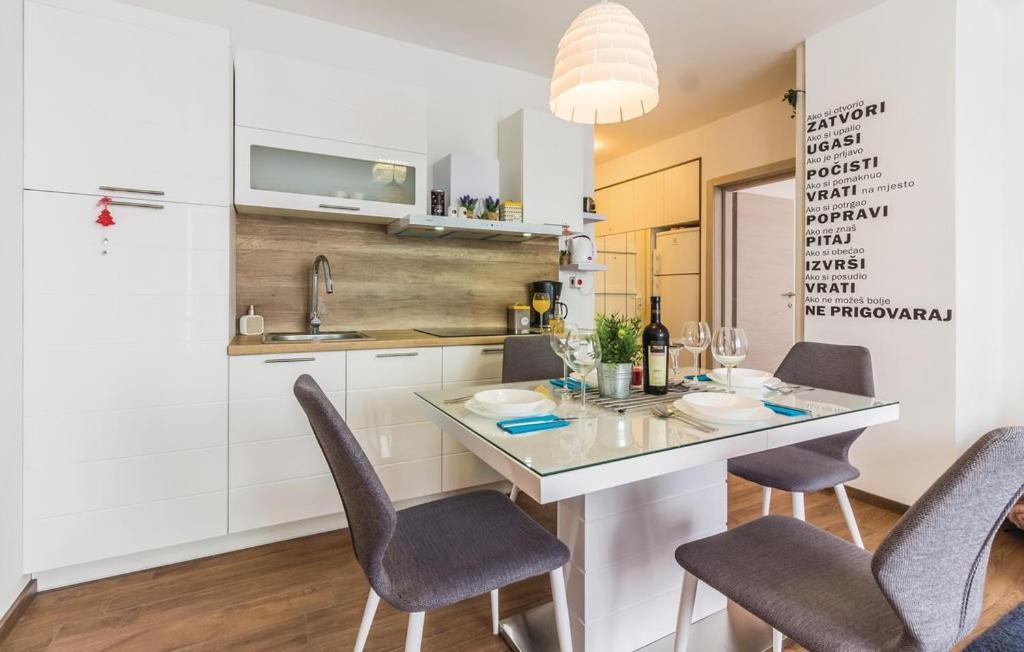 Apartment Trixi Пула Экстерьер фото
